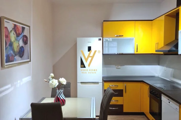 Appartamento in affitto a Tirana 2+1, Arredato