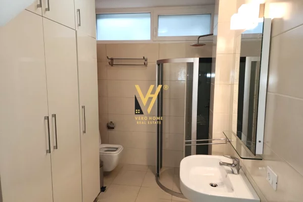 Villa di lusso in affitto a Tirana 3+1, Arredato