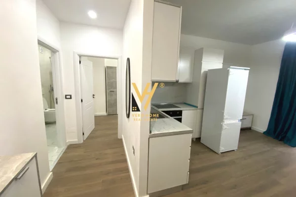 Appartamento in vendita a Tirana 1+1, Arredato