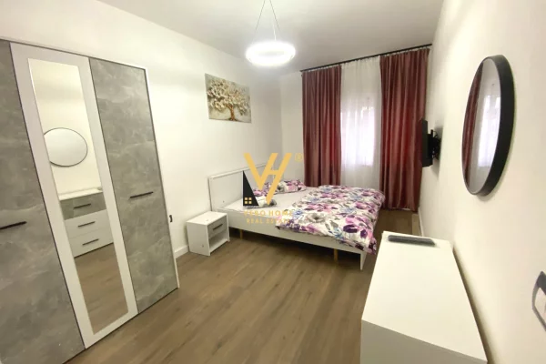 Appartamento in vendita a Tirana 1+1, Arredato