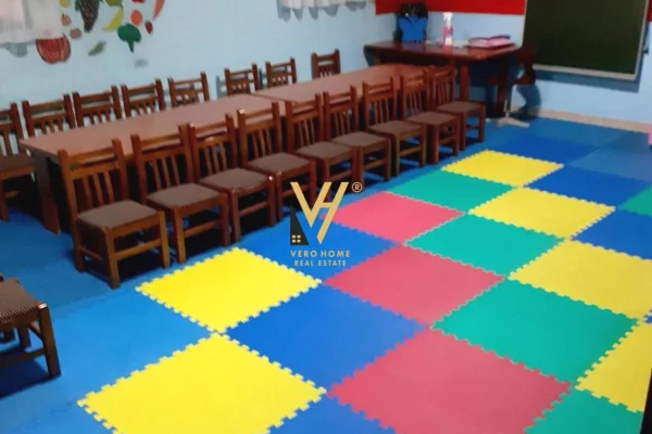 JEPET KOPESHT 200M2 ME QERA NE YZBERISHT 100.000 LEKE