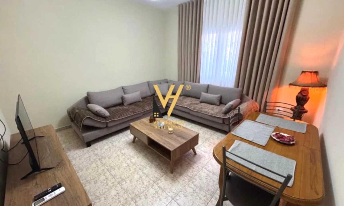 Shtepi me qera Apartament ne Tirane, 2+1, Mobilimi E mobiluar, Pagesa 500  Euro.