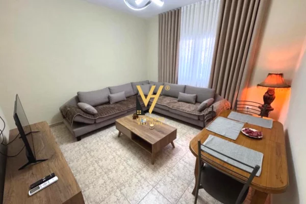 JEPET APARTAMENT 2+1 ME QIRA NE SHKOZE 500 EURO