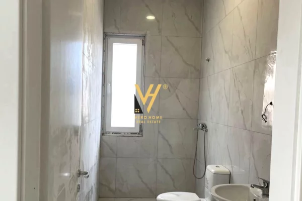 Appartamento in affitto a Tirana 1+1, Vuoto