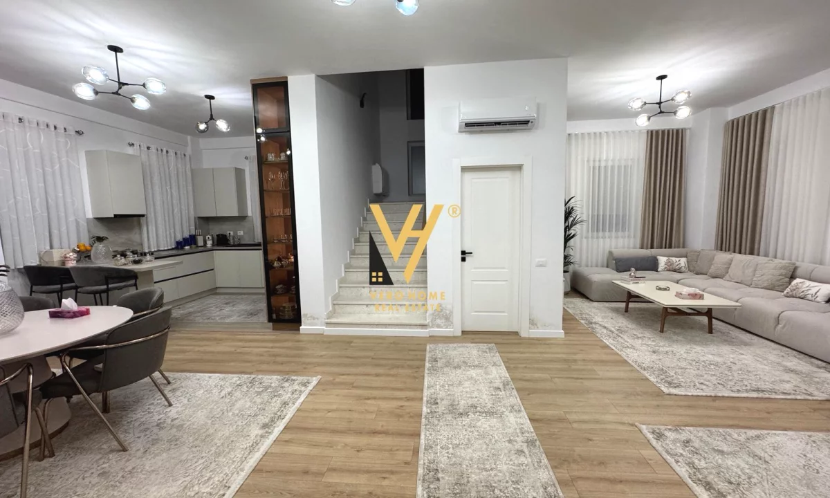 Villa di lusso in affitto a Tirana 4+1, Arredato