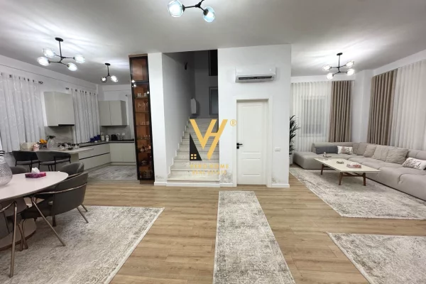 Casa in affitto 4+1 a Tirana - 2,500 Euro