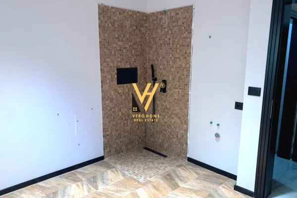 JEPET AMBIENT 85 M2 ME QERA TE STADIUMI DINAMO 100.000 LEKE