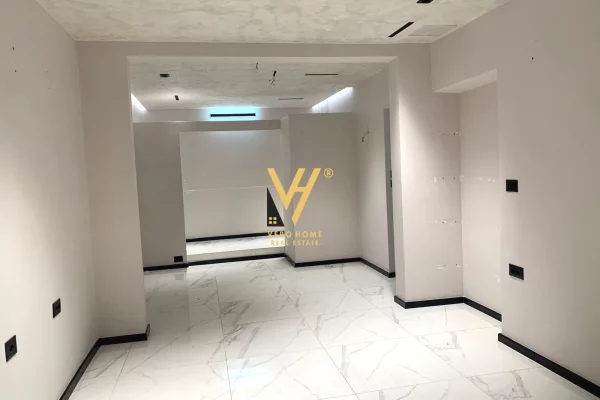 Ambient biznesi me qera 1+1 ne Tirane - 100,000 Leke