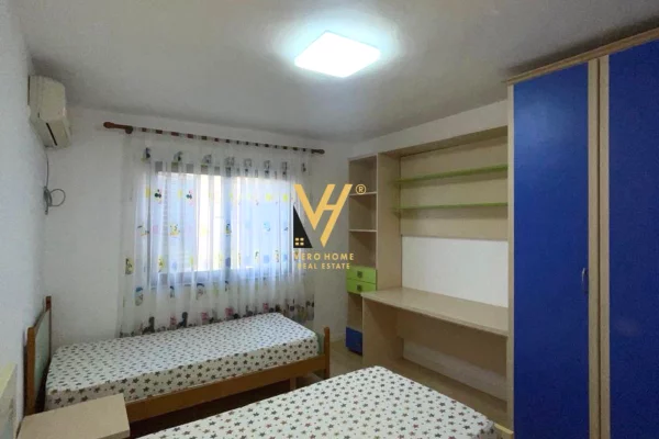 Shtepi ne shitje Apartament ne Tirane, 2+1, Mobilimi E mobiluar, Pagesa 197,000  Euro.