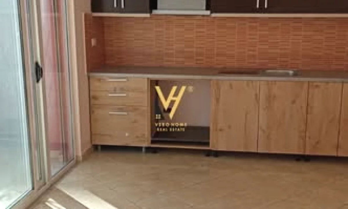 Appartamento in affitto a Tirana 1+1, Arredato