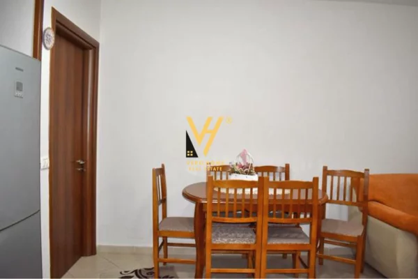 Appartamento in affitto a Tirana 2+1, Arredato