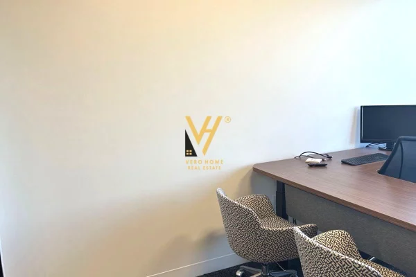 Ambient biznesi me qera 3+1 ne Tirane - 75,000 Leke