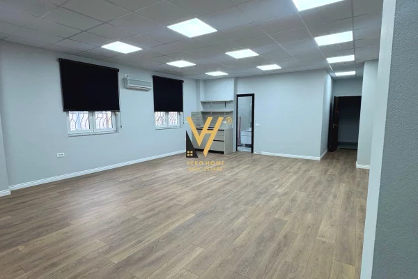 Ambient biznesi me qera 3+1 ne Tirane - 111,000 Leke