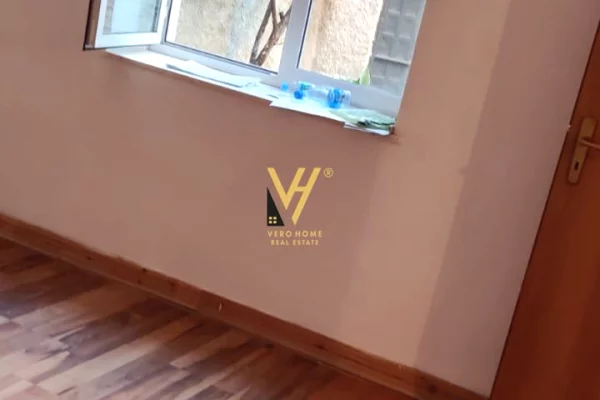 Appartamento in affitto a Tirana 2+1, SemiArredato