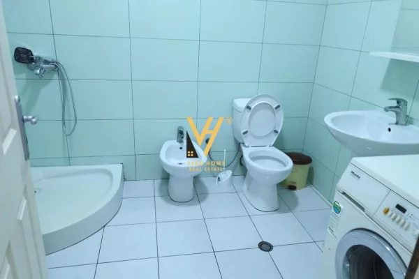 Shtepi me qera Apartament ne Tirane, 2+1, Mobilimi E mobiluar, Pagesa 40,000  Leke.