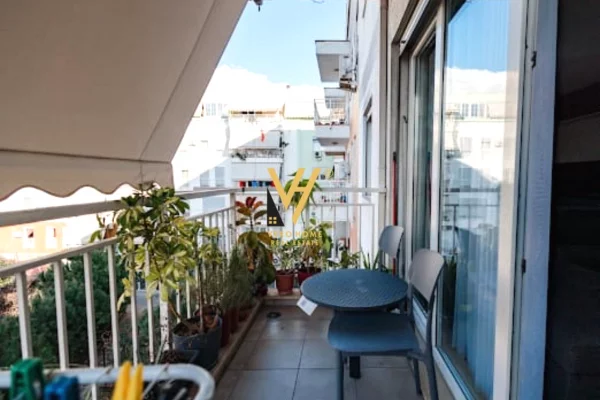 Shtepi me qera Apartament ne Tirane, 2+1, Mobilimi E mobiluar, Pagesa 80,000  Leke.