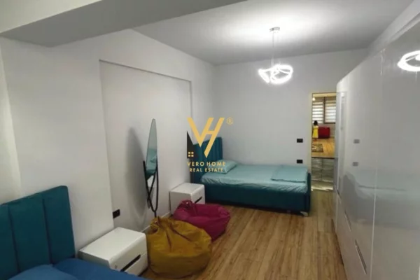 Appartamento in affitto a Tirana 2+1, Arredato