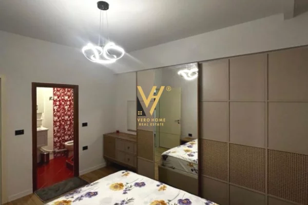 Appartamento in affitto a Tirana 2+1, Arredato