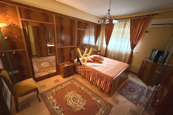 Appartamento in affitto a Tirana 2+1, Arredato