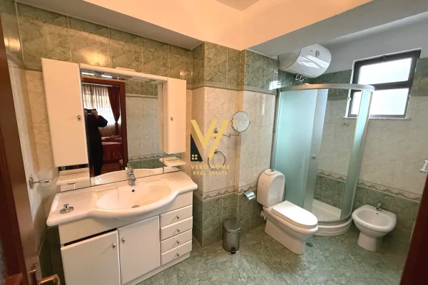 Appartamento in affitto a Tirana 2+1, Arredato