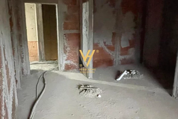 Apartment for sale in Tirana 1+1, Emty