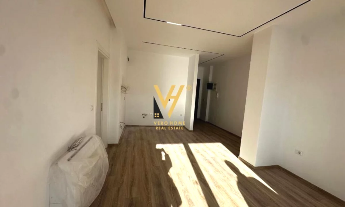 JEPET ZYRE 200 M2 ME QIRA TE SELVIA 300.000 LEKE