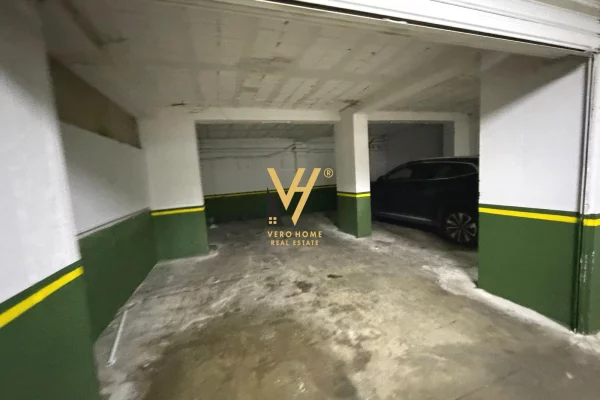 Ambient biznesi me qera 6+1 ne Tirane - 1,600 Euro