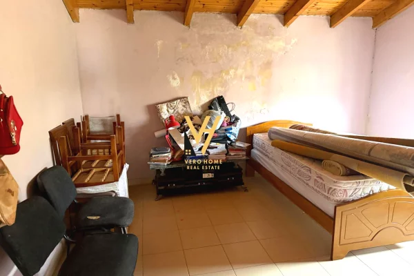 Shtepi me qera Vila Luksoze ne Tirane, 7+1, Mobilimi Bosh, pa mobiluar, Pagesa 2,000  Euro.