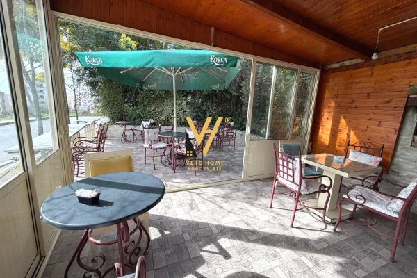 Shtepi me qera Vila Luksoze ne Tirane, 7+1, Mobilimi Bosh, pa mobiluar, Pagesa 2,000  Euro.