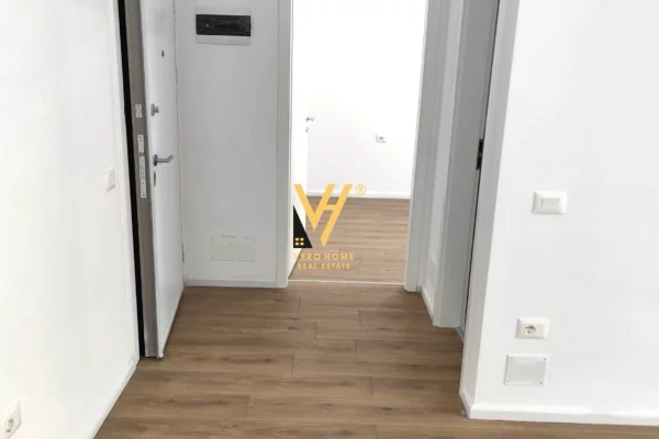 Shtepi ne shitje Apartament ne Tirane, 1+1, Mobilimi Bosh, pa mobiluar, Pagesa 8,300,000  Leke.