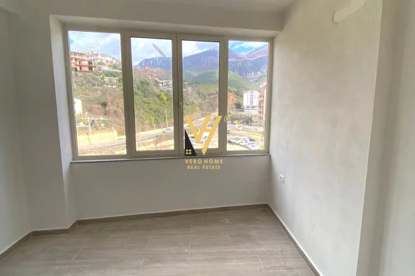 Shtepi ne shitje Apartament ne Tirane, 2+1, Mobilimi Bosh, pa mobiluar, Pagesa 85,000  Euro.