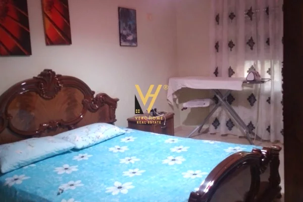 Shtepi ne shitje Apartament ne Tirane, 2+1, Mobilimi E mobiluar, Pagesa 187,000  Euro.