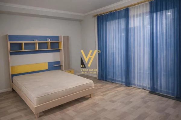 Appartamento in affitto a Tirana 2+1, Arredato