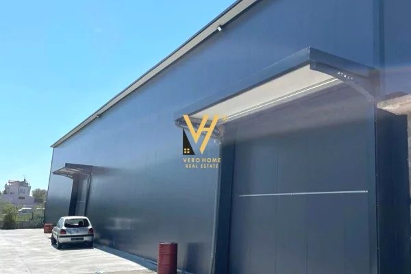 Ambient biznesi me qera 4+1 ne Durres - 900 Euro