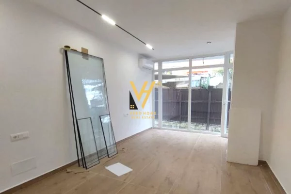 JEPET ZYRE 50 M2 ME QIRA TE RR.QEMAL STAFA 50.000 LEKE