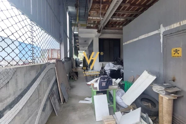 Business Property in Sale 4+1 in Tirana - 84,000,000 Leke