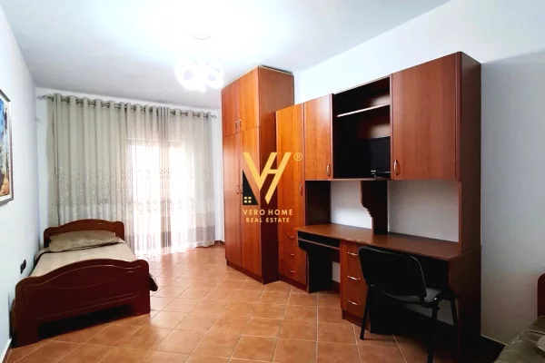 Appartamento in affitto a Tirana 2+1, Arredato