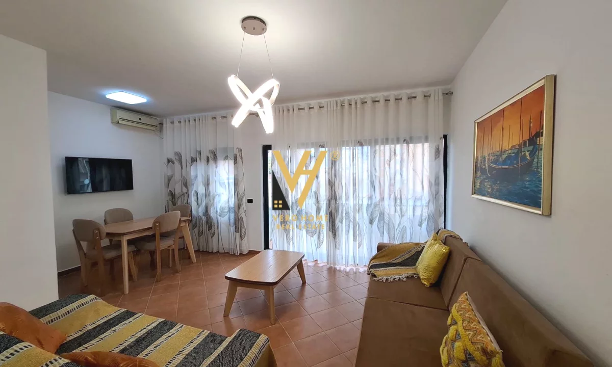 Appartamento in affitto a Tirana 2+1, Arredato