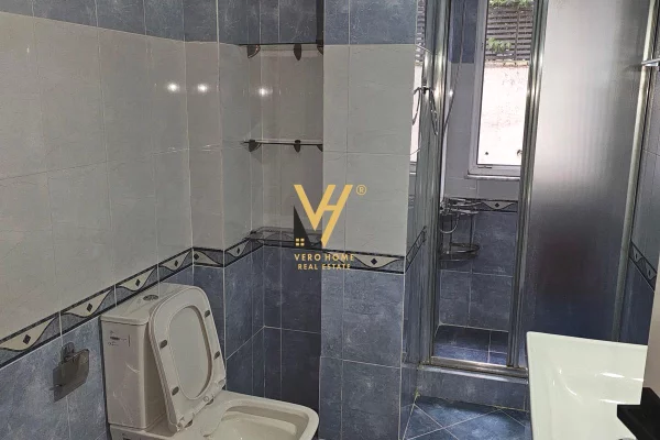 Shtepi me qera Apartament ne Tirane, 2+1, Mobilimi E mobiluar, Pagesa 600  Euro.