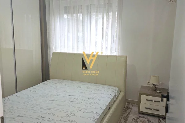 Shtepi me qera Apartament ne Tirane, 2+1, Mobilimi E mobiluar, Pagesa 600  Euro.