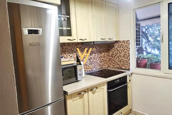 Shtepi me qera Apartament ne Tirane, 2+1, Mobilimi E mobiluar, Pagesa 70,000  Leke.