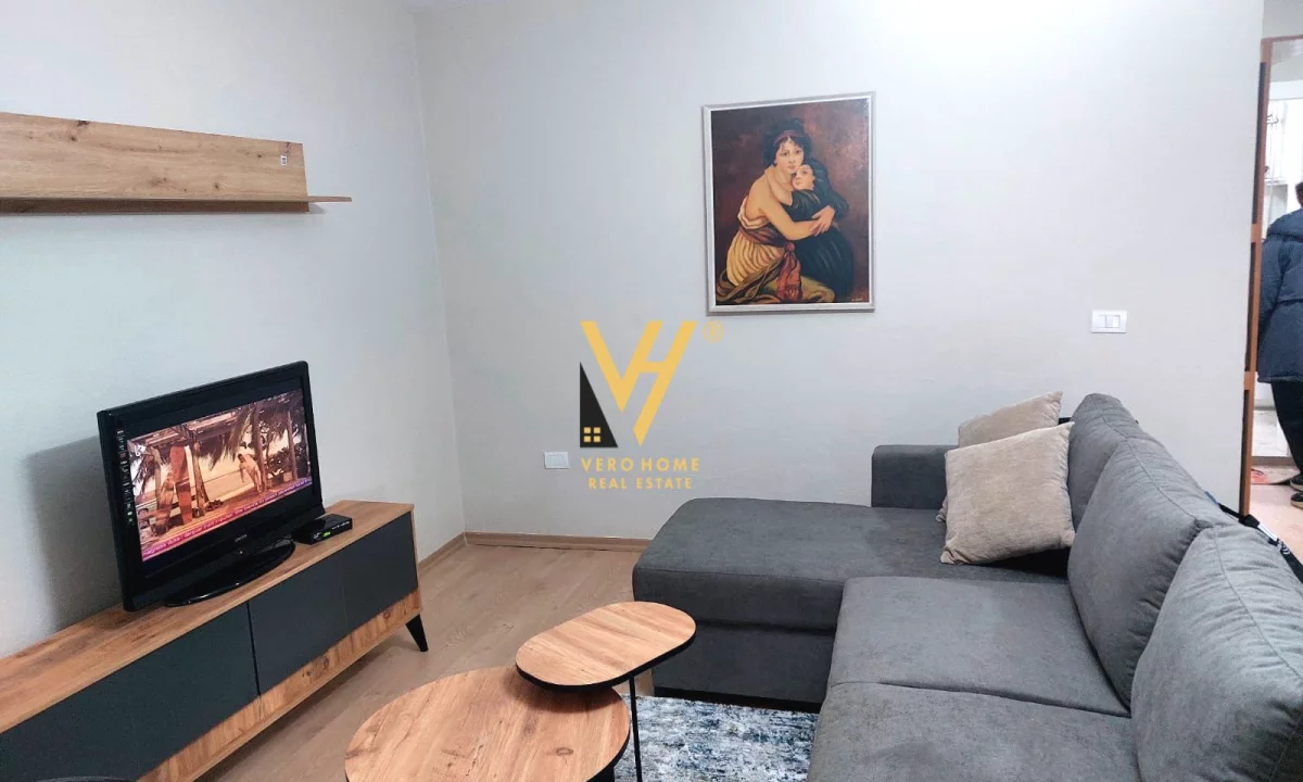 Appartamento in affitto a Tirana 2+1, Arredato