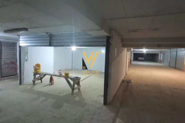 SHITET GARAZH 40 M2 TE ALI DEMI 38.000 EURO