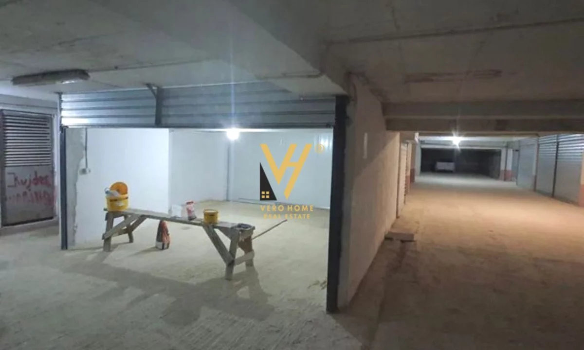 SHITET GARAZH 40 M2 TE ALI DEMI 38.000 EURO