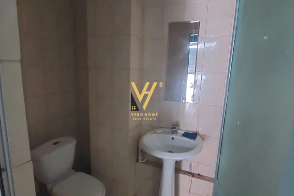 JEPET DYQAN 86 M2 ME QERA NE YZBERISHT 60.000 LEKE