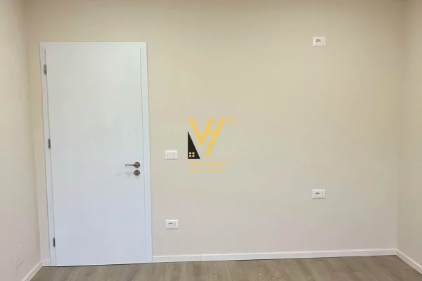 Shtepi ne shitje Apartament ne Durres, 1+1, Mobilimi Bosh, pa mobiluar, Pagesa 95,000  Euro.