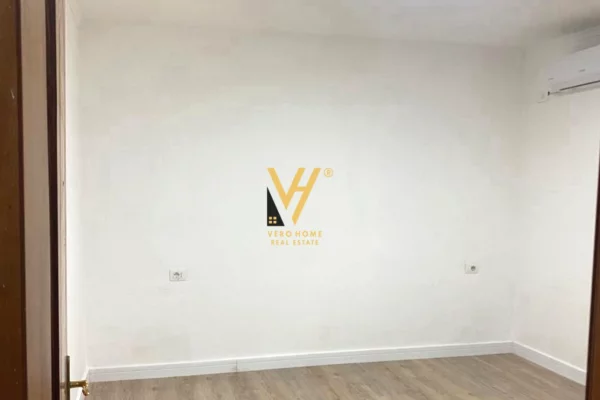 Appartamento in affitto a Tirana Garsoniere, Vuoto