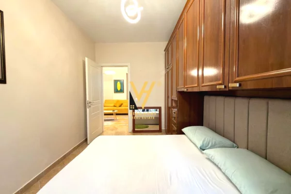 Shtepi me qera Apartament ne Tirane, 2+1, Mobilimi E mobiluar, Pagesa 65,000  Leke.