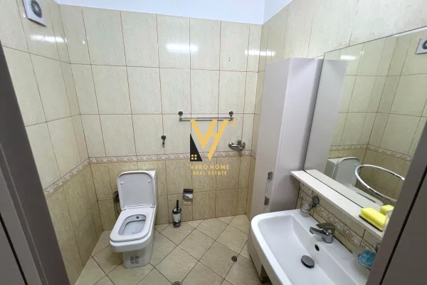 Appartamento in affitto a Tirana 2+1, Arredato