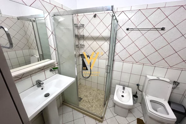 Appartamento in affitto a Tirana 2+1, Arredato